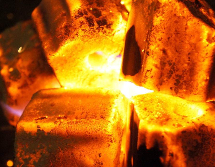 NATUREL COMME UN ROCHER, PUR COMME UN DIAMANT... LE CHARBON ECOLOGIQUE
